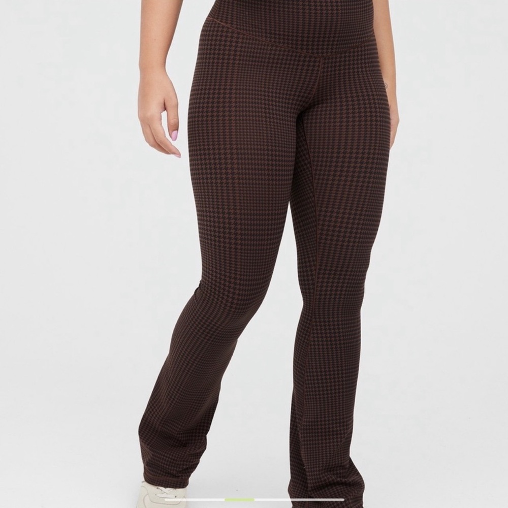 Aerie Real Me Xtra bootcut Legging 🤎 Medium Short